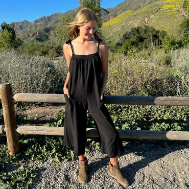 Ciao Overalls in Black Linen