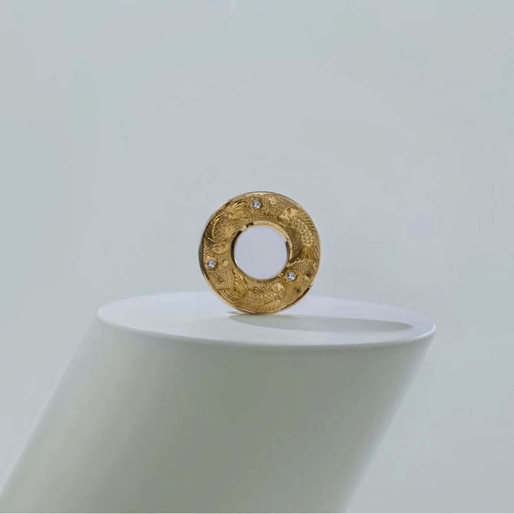 Hag Stone Pendant Plump Mini (no stone on edges)