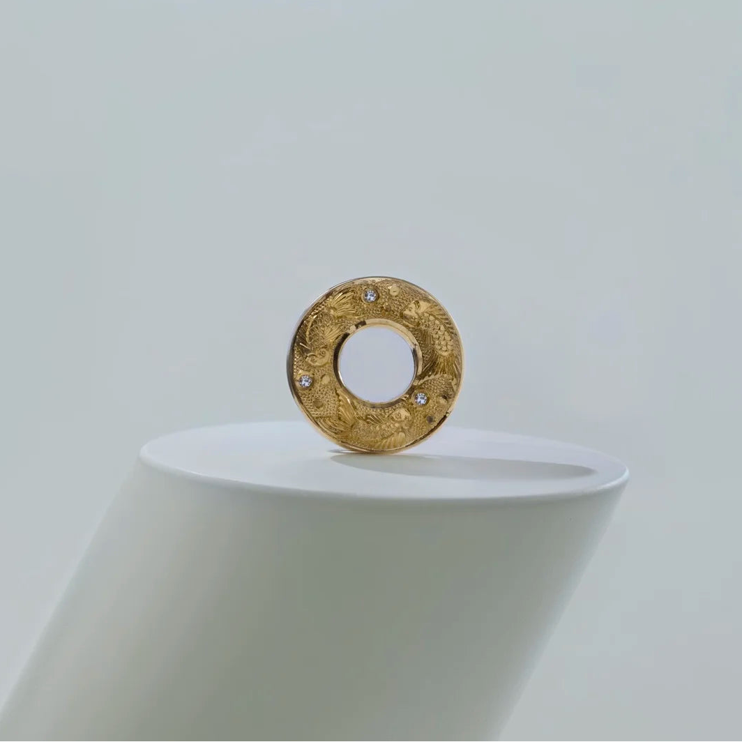 Hag Stone Pendant Plump Mini (no stone on edges)