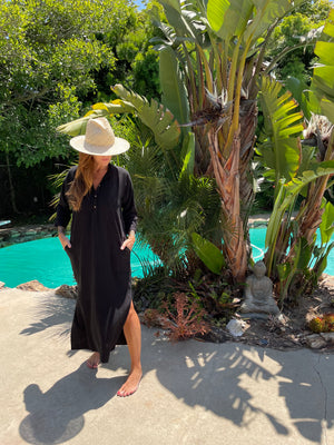 LET'S TRAVEL KAFTAN IN BLACK LINEN