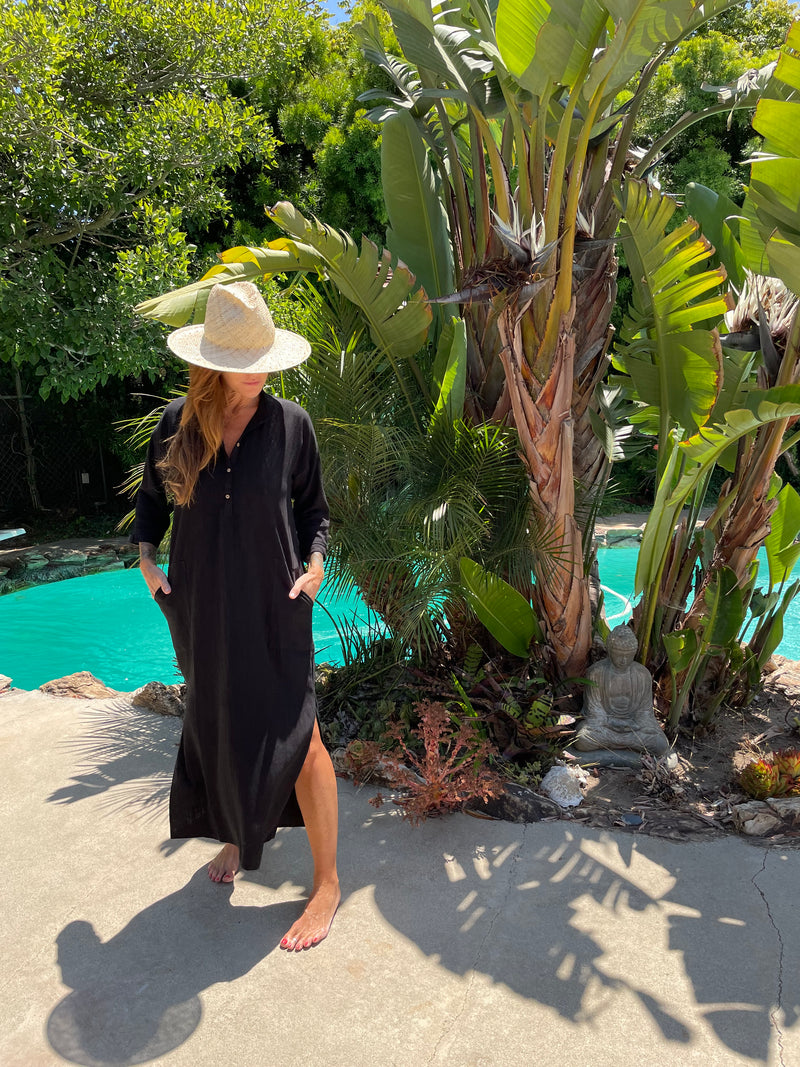 LET'S TRAVEL KAFTAN IN BLACK LINEN