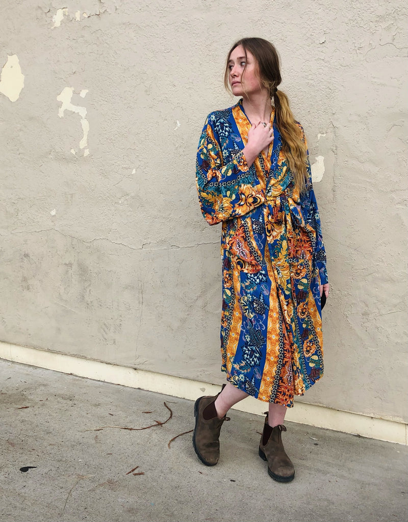 LOUNGE ROBE IN PRINTS