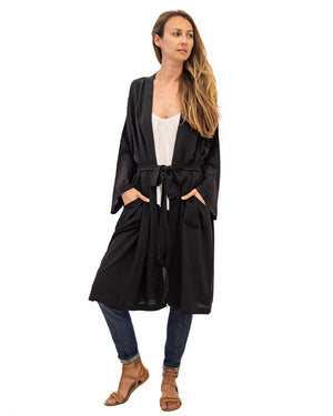 LOUNGE ROBE IN SOLIDS