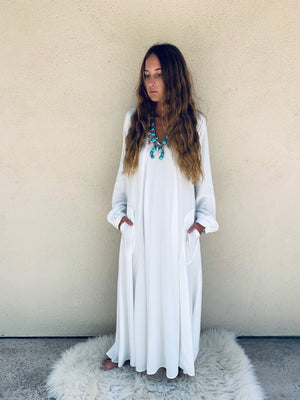 NOMAD DRESS IN OFF WHITE