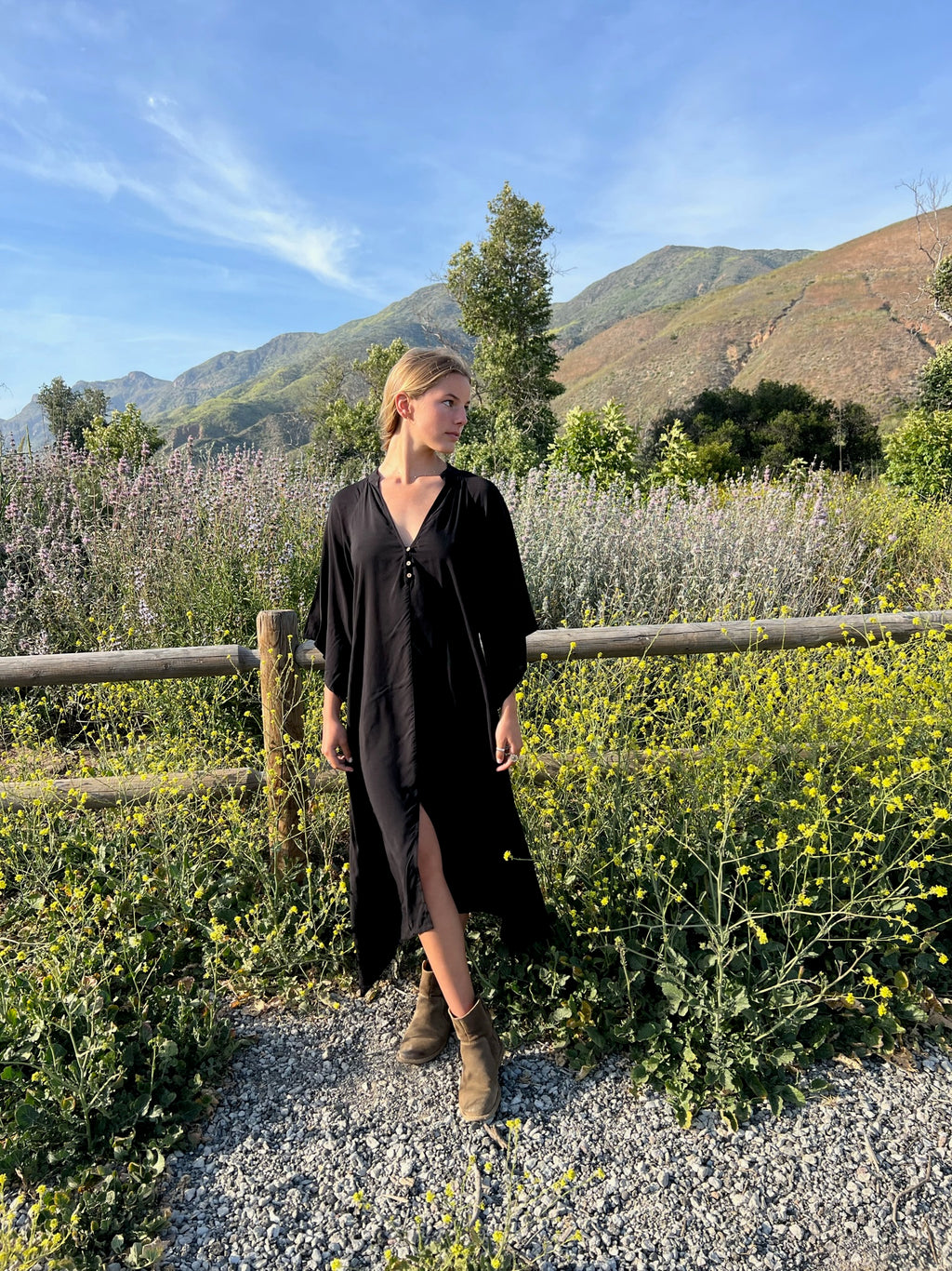 Midsummer Kaftan in Black