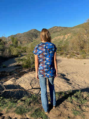 TRAVEL TOP IN ROYAL IKAT